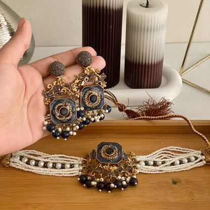 Naureen Half Choker Set