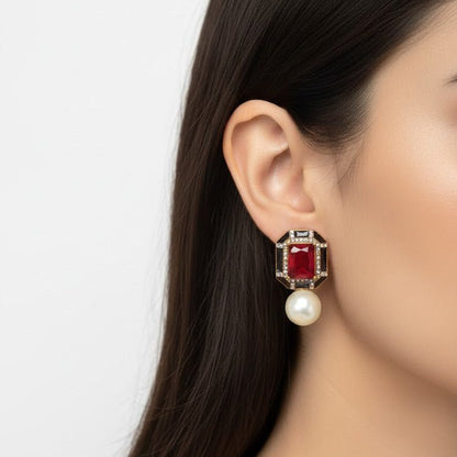 Sadaf Glow Studs - Riwaaj
