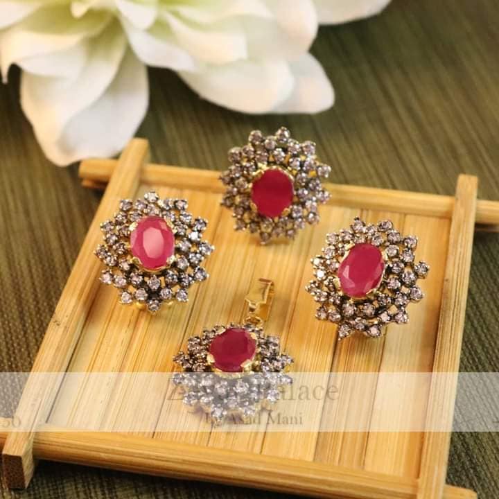 Mystic Glow Zircon Set