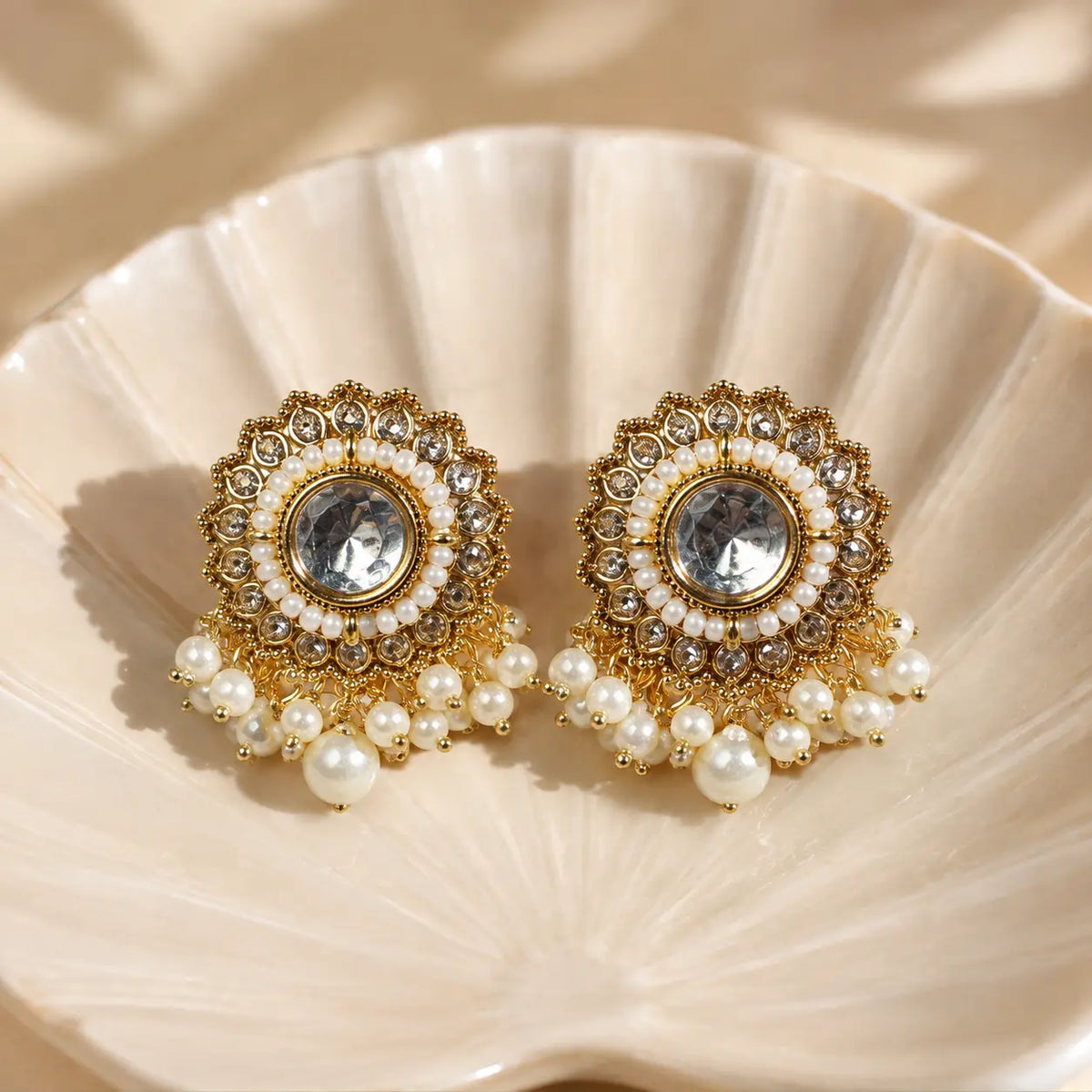 Noorani Pearl Kundan floral studs product view