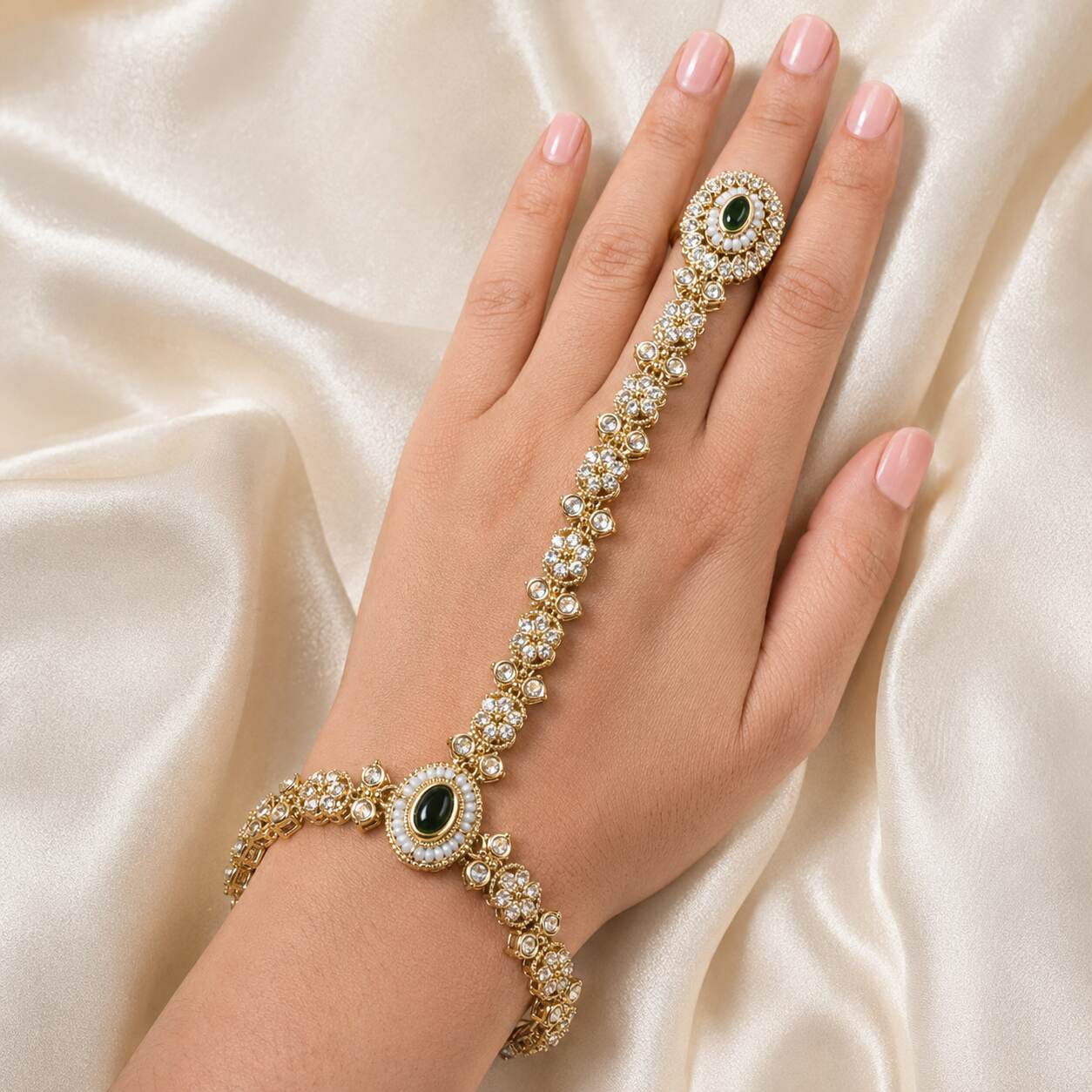 Sabz Noor Dark Green Kundan Pearl Hathphool 1
