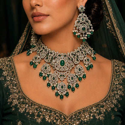 Noor-e-Mahal emerald green bridal necklace model close-up