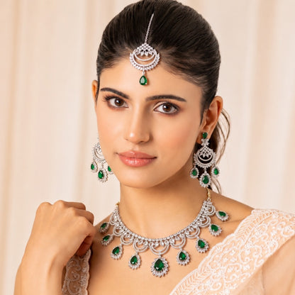 Emerald Green & Diamond Necklace, Earrings & Teeka Set
